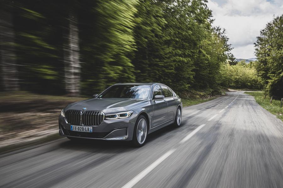  BMW 745e (G11) 2019 года  (WW) (фото 31 из 31)